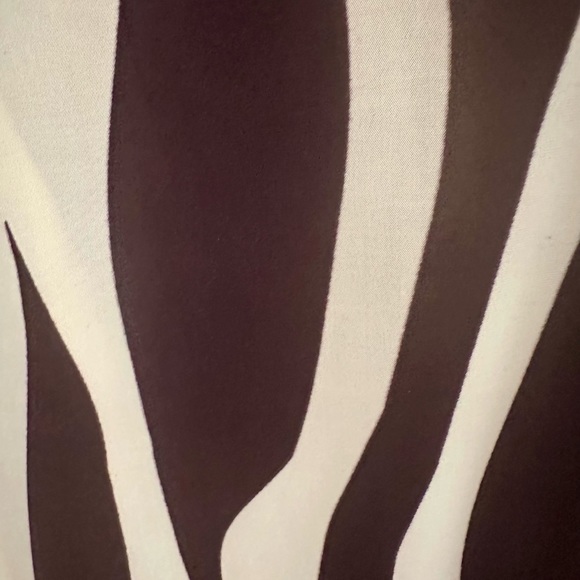 Striking Brown and Cream Maxi Skirt. Stylish and Sophisticated - Picture 3 of 4